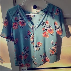 Short sleeve blouse